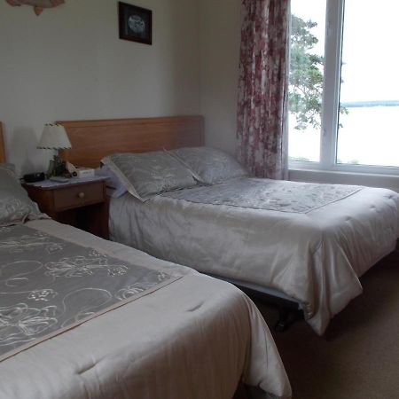 Lily Front Motel & Cottages Lunenburg Habitación foto
